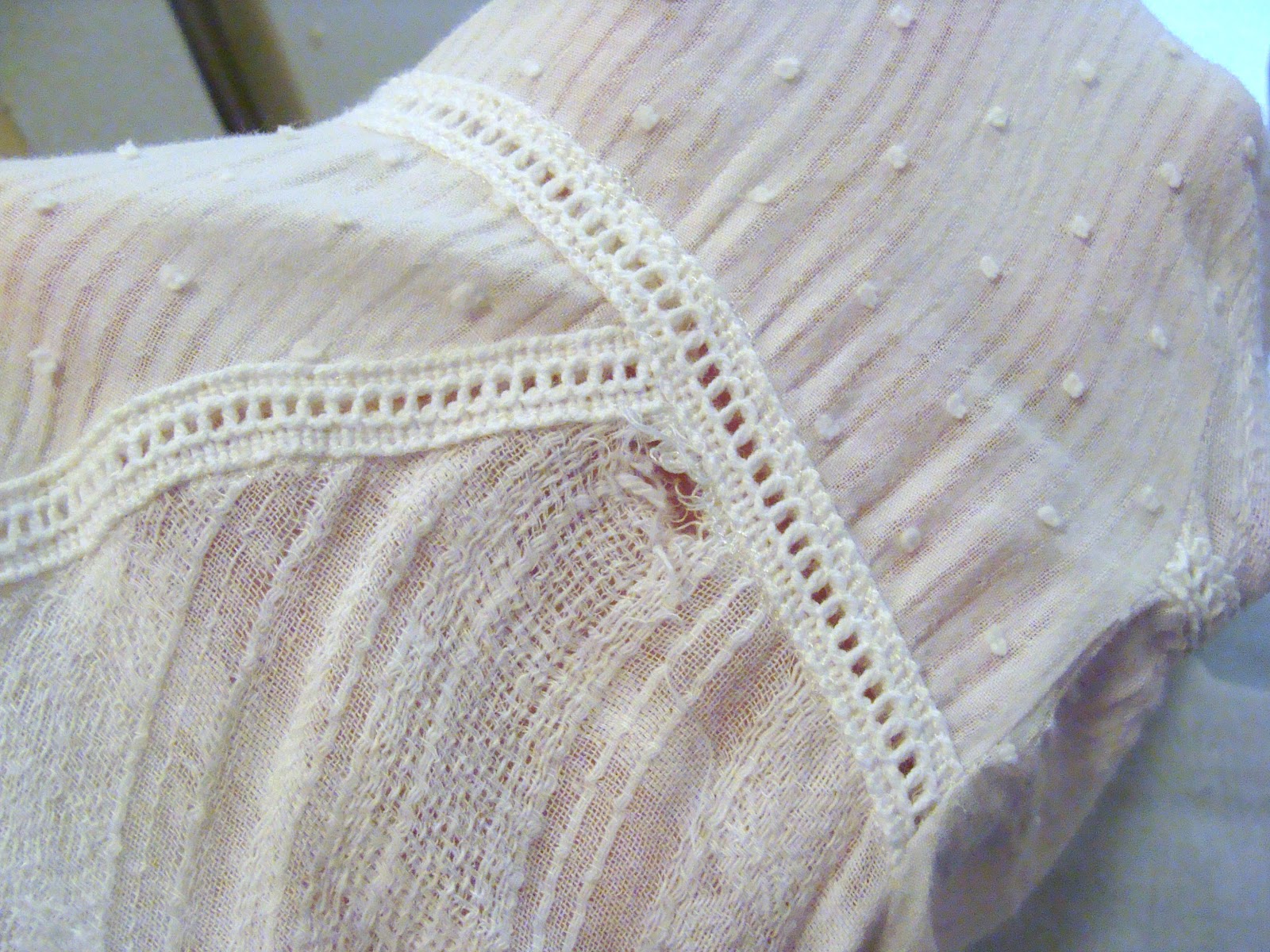 Shannon Sews: Fix holes in gauze or lightweight fabric